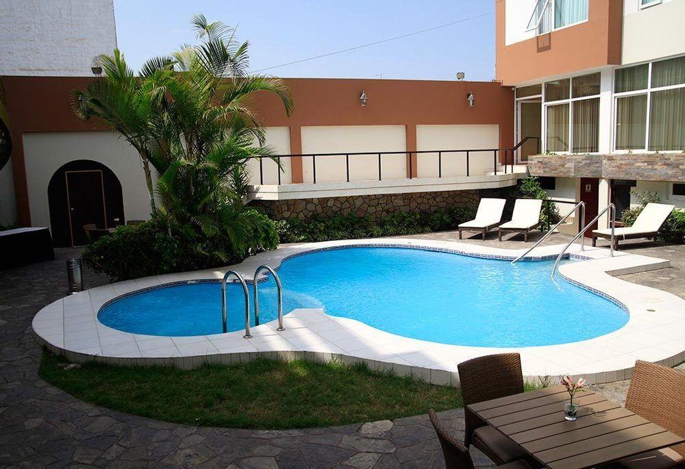 Hotel El Gran Marques Trujillo Eksteriør billede