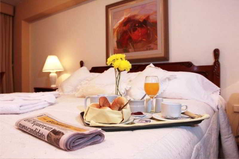 Hotel El Gran Marques Trujillo Eksteriør billede